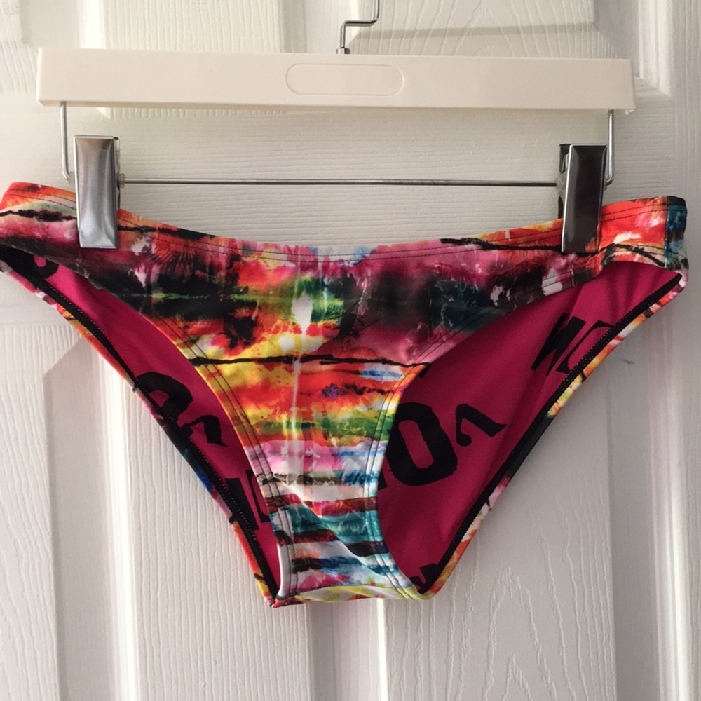 Unique Volcom Bikini Bottoms